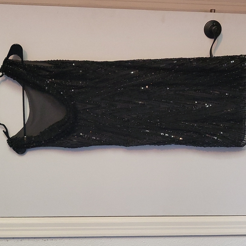 Dress - Picture 3 of 4